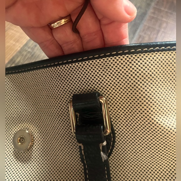Dooney & Bourke Shoulder Tote Bag Canvas & Leather and id holder - Picture 11 of 11